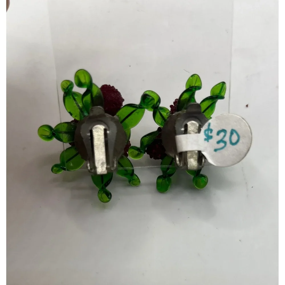 Vintage Floral Clip On Earrings Red Berry Green Leaf‎ Costume Jewelry
